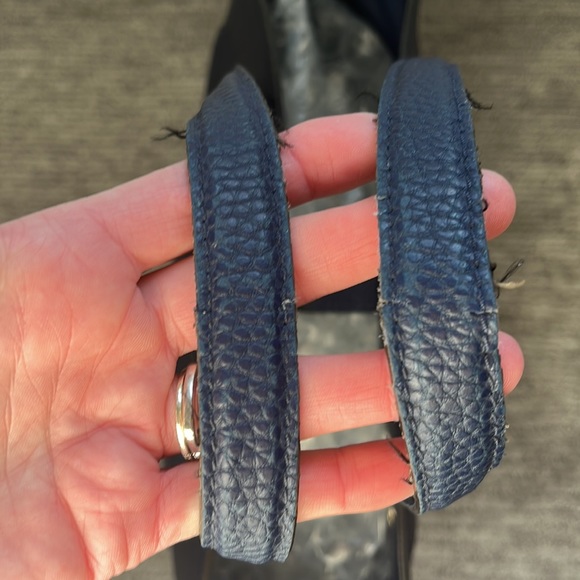 Authentic Kate Spade Large Pebbled Leather Tote - Picture 5 of 12